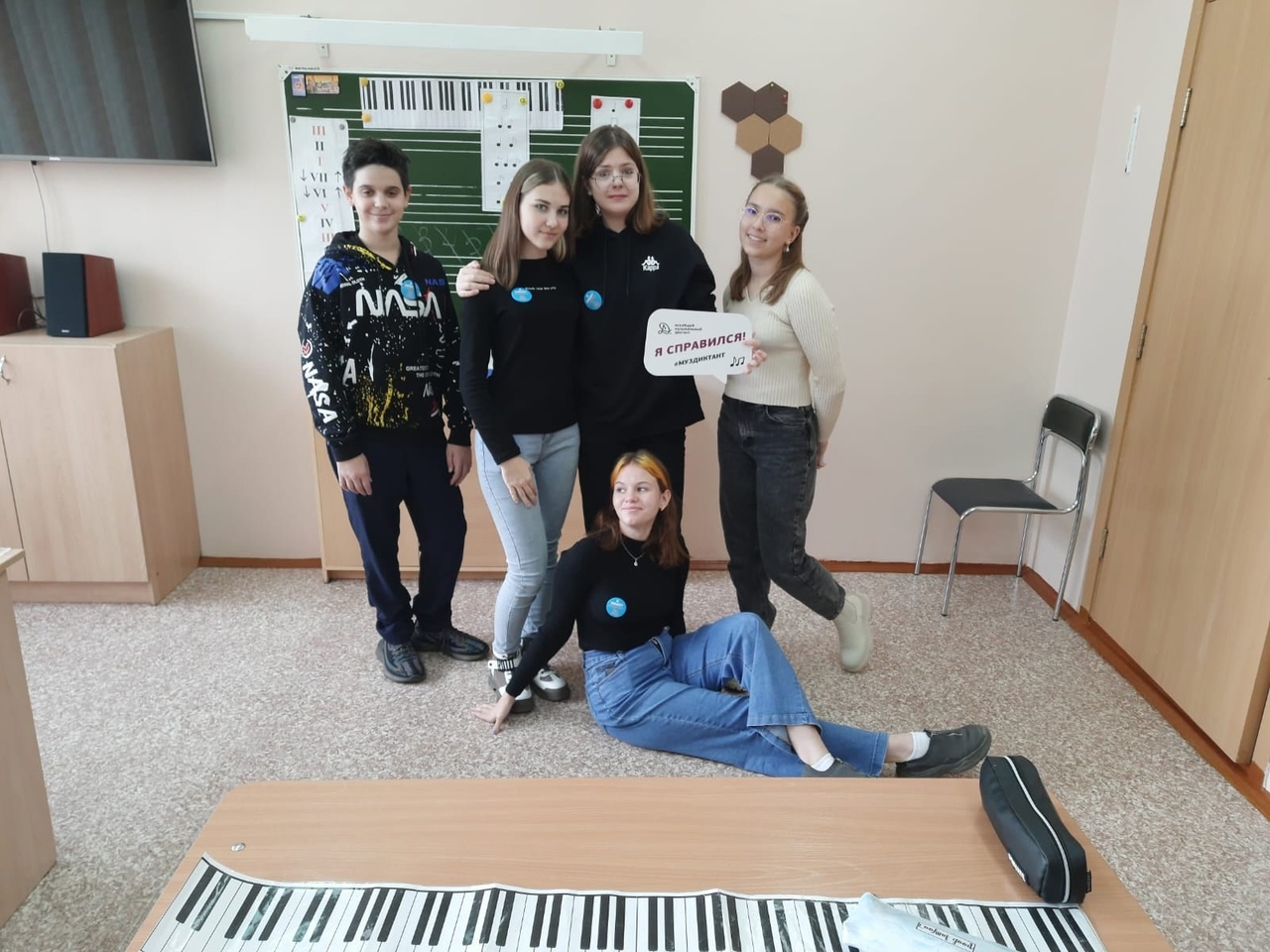  26  человек из Зеленогорска приняли участие в музыкальном диктанте