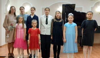 ЗВУКИ ЮНЫХ КЛАВИШ: КОНЦЕРТ КЛАССА