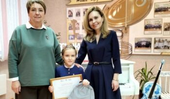 ШКОЛА МАЛЕНЬКИХ ПИАНИСТОВ | ПОДАРОК ВРУЧЕН